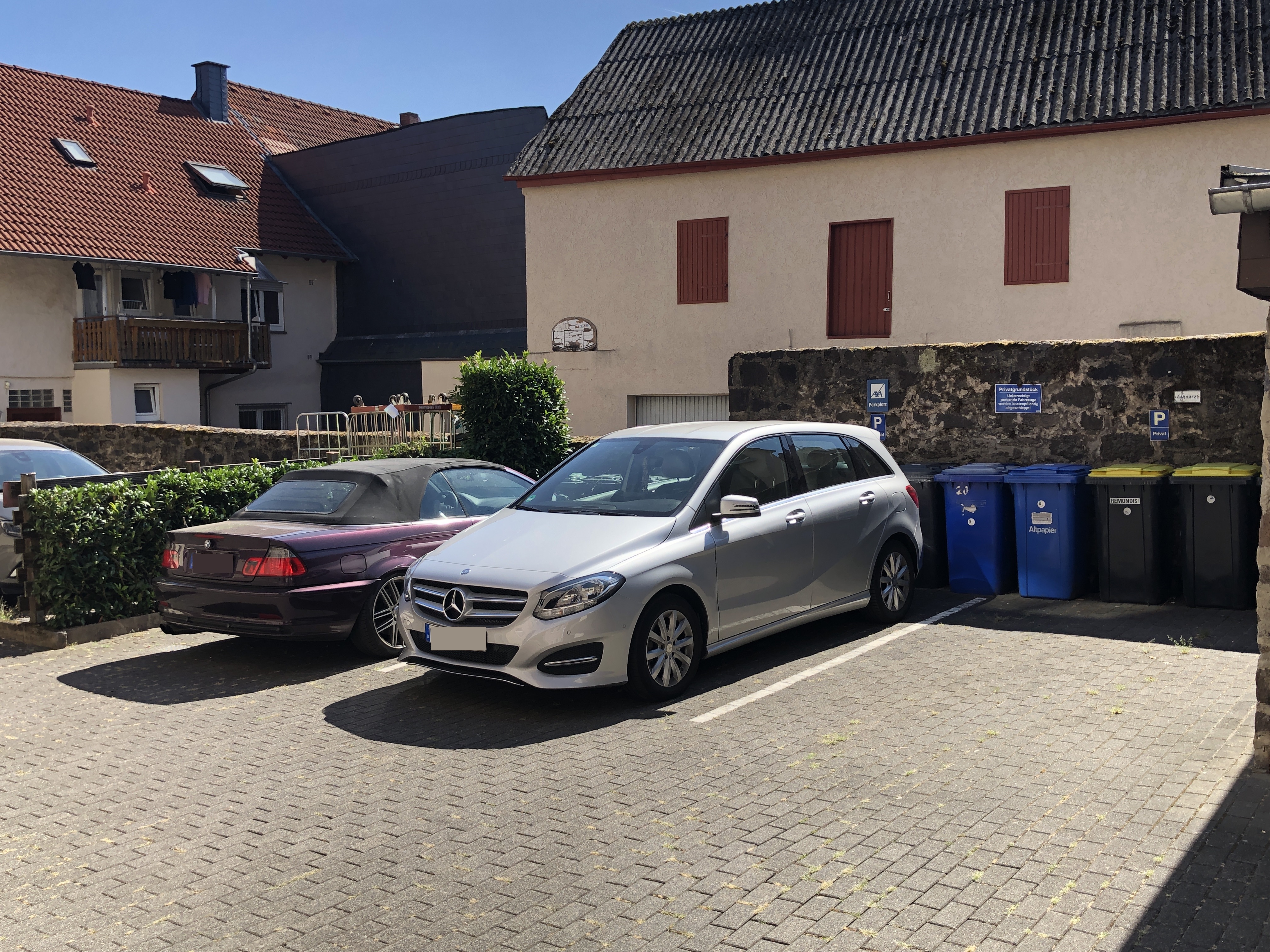 PKW-Stellplätze